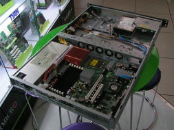 亿时空SX1242 RS 专为图形工作站设计的服务器解决方案